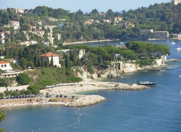 The Rolling Stones and their Riviera Property 7