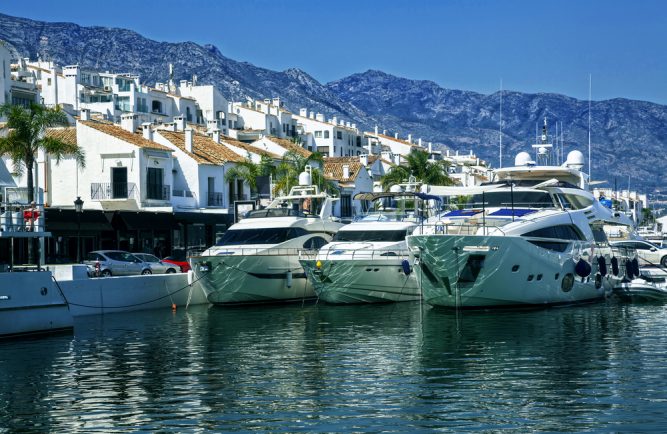 9 Pros and Cons of Living in Spain 3 9 Pros and Cons of Living in Spain 1
