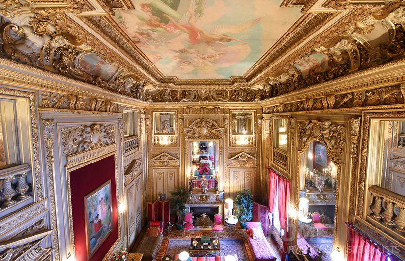 5 Must See Luxury Paris Apartments That Are Fit For a King 5