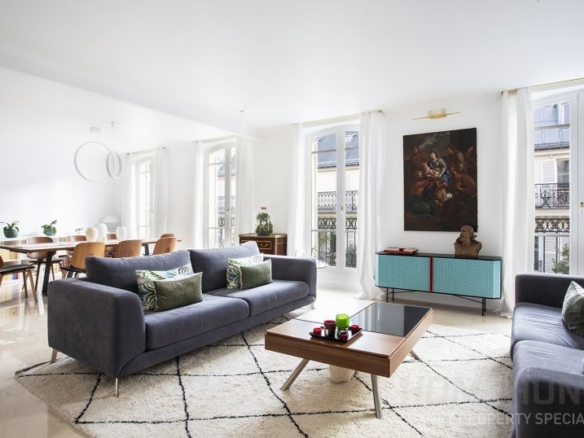 5 of the Best Arrondissements to Live in Paris 9