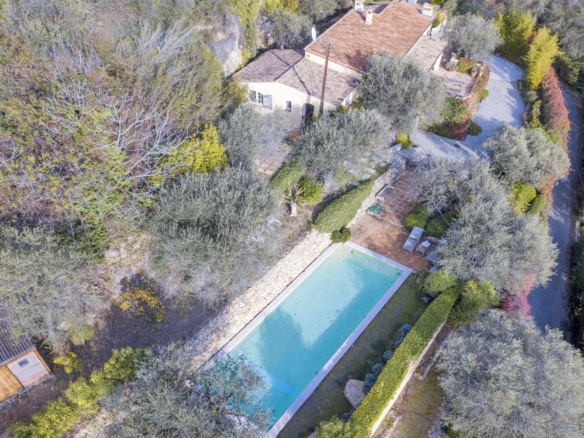 4 Bedroom Villa/House in Chateauneuf Grasse 28