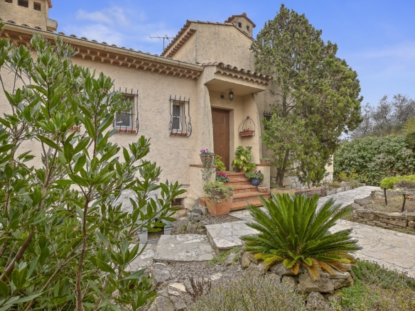 5 Bedroom Villa/House in Mougins 16