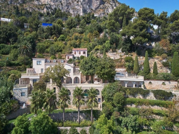 5 Bedroom Villa/House in Roquebrune Cap Martin 6