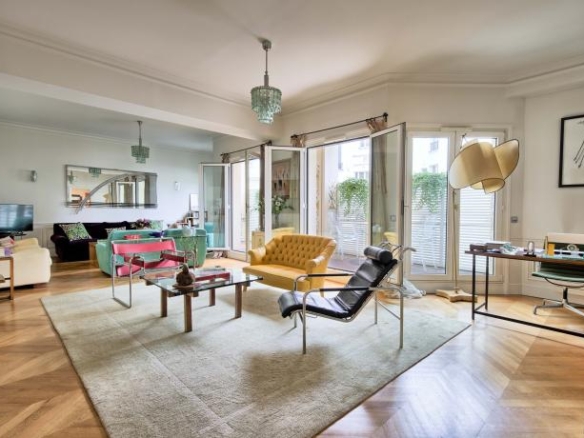 2 Bedroom Apartment in Paris 6th (Saint Germain des Prés – Luxembourg) 34