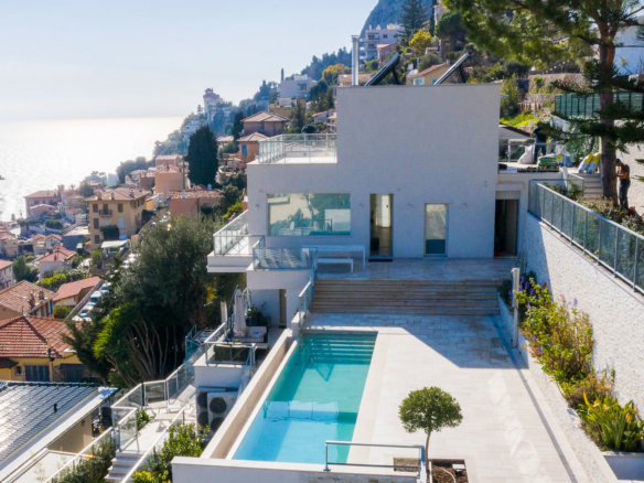 6 Bedroom Villa/House in Roquebrune Cap Martin 28