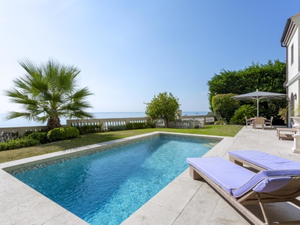 4 Bedroom Villa/House in Roquebrune Cap Martin 2