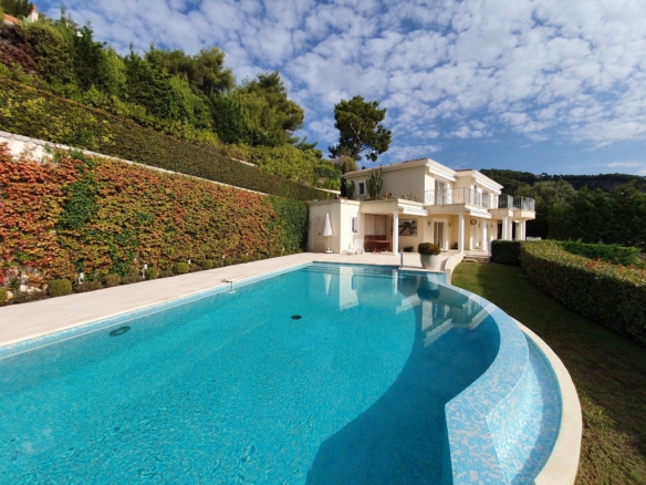 5 Bedroom Villa/House in Roquebrune Cap Martin 28