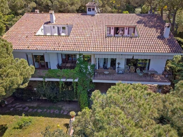 8 Bedroom Villa/House in Lloret De Mar 20