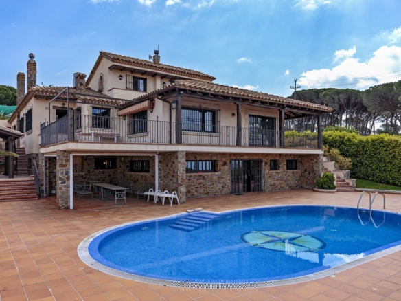 5 Bedroom Villa/House in Sant Feliu De Guixols 30