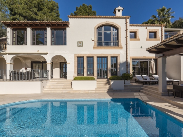 4 Bedroom Villa/House in Bendinat 6