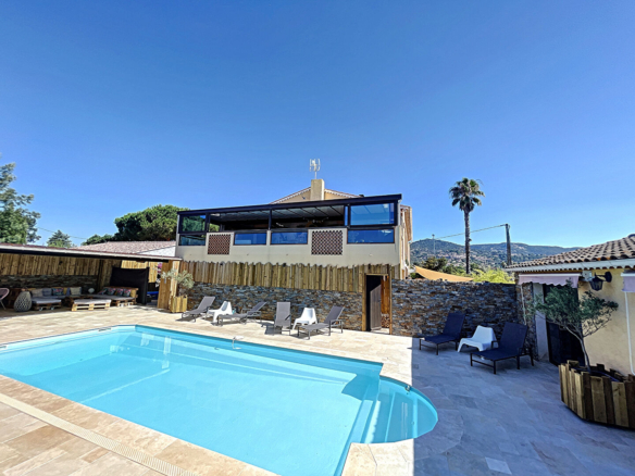 6 Bedroom Villa/House in Bormes Les Mimosas 24