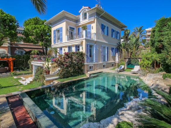 5 Bedroom Villa/House in Cap D Antibes 34