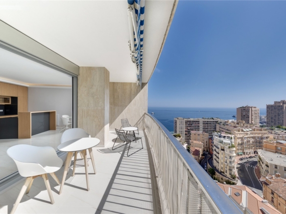 2 Bedroom Apartment in Monaco 4