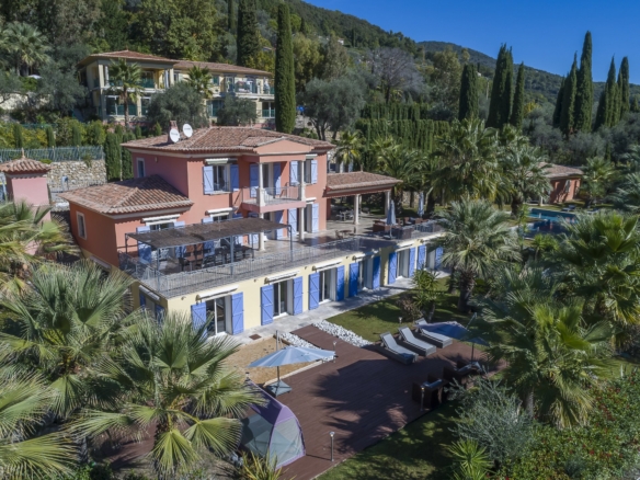 7 Bedroom Villa/House in Grasse 20