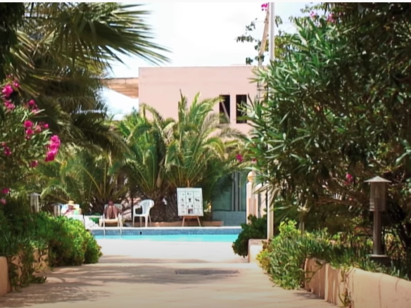 86 Bedroom Hotels/gites in San Antonio 36