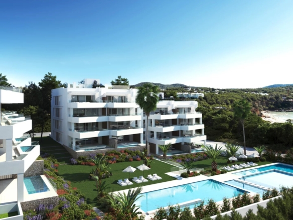 4 Bedroom Apartment in Cala Llenya 20