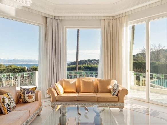 11 Bedroom Villa/House in Cap D Antibes 10