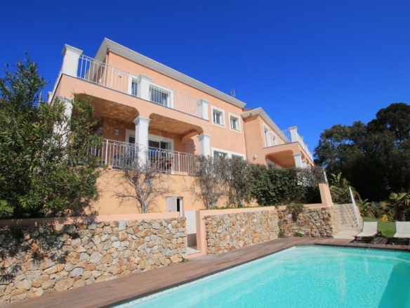 3 Bedroom Villa/House in Mandelieu La Napoule 28