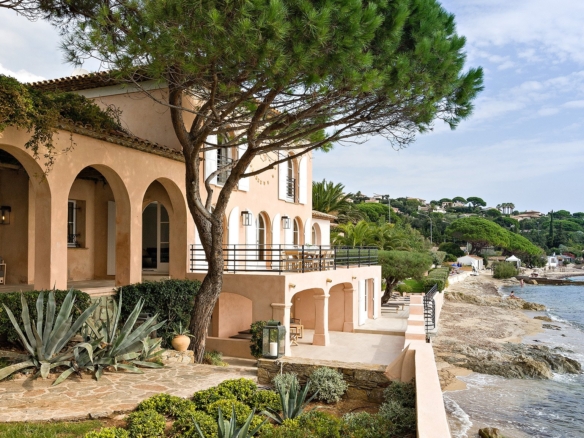 6 Bedroom Villa/House in Grimaud 6