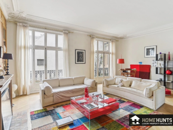 2 Bedroom Apartment in Paris 8th (Golden Triangle - Parc Monceau) 24