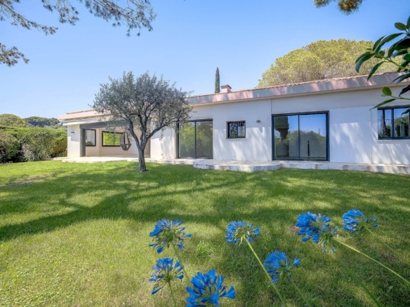 3 Bedroom Villa/House in Mougins 14