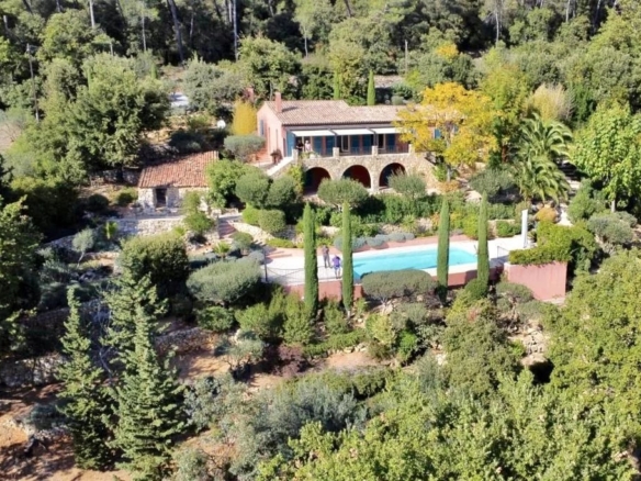 3 Bedroom Villa/House in Lorgues 12
