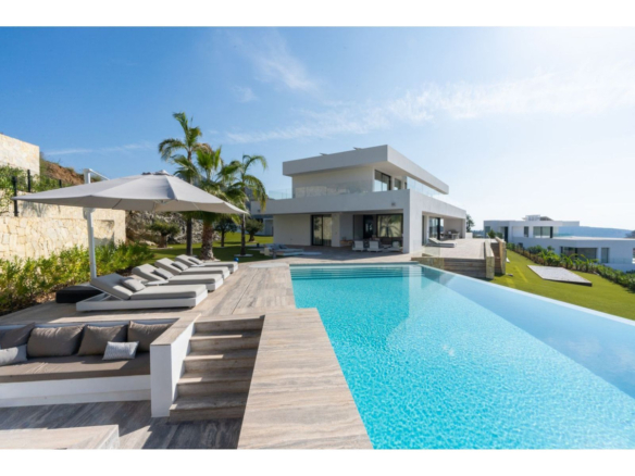 7 Bedroom Villa/House in Benahavís 24