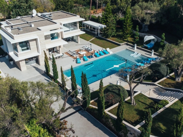 6 Bedroom Villa/House in Cap D Antibes 14