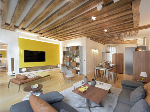 2 Bedroom Apartment in Paris 8th (Golden Triangle - Parc Monceau) 20