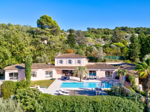6 Bedroom Villa/House in Mouans Sartoux 8