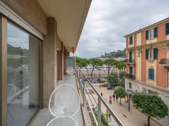 2 Bedroom Apartment in Monaco 12