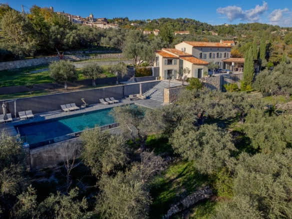5 Bedroom Villa/House in Tourrettes 30