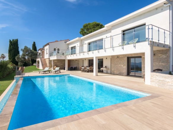 6 Bedroom Villa/House in Mougins 4