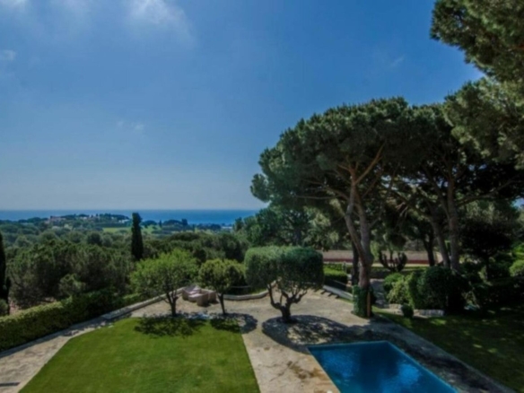 9 Bedroom Villa/House in Sant Andreu De Llavaneres 32