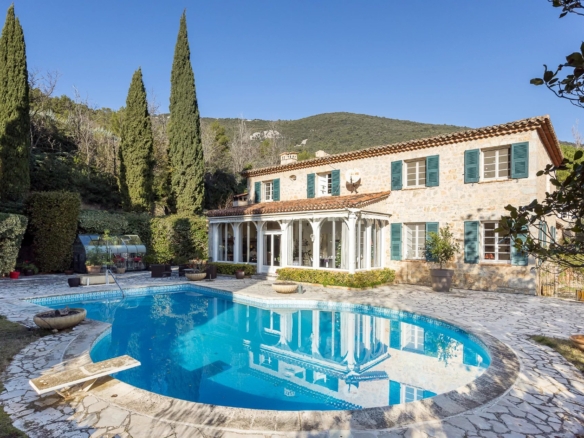 6 Bedroom Villa/House in Seillans 24