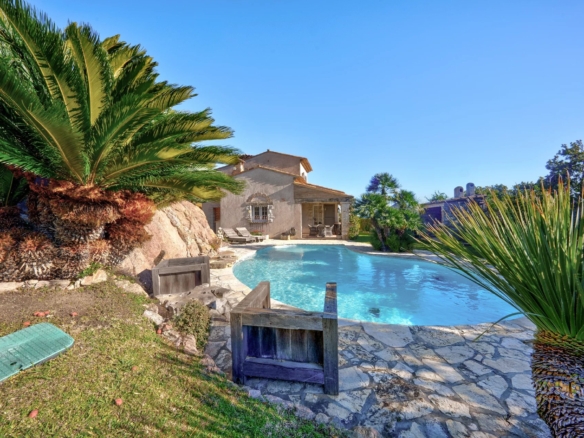 5 Bedroom Villa/House in Mandelieu La Napoule 22