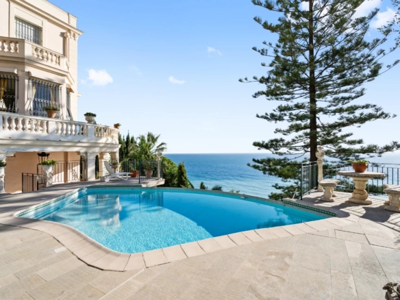 6 Bedroom Villa/House in Roquebrune Cap Martin 36
