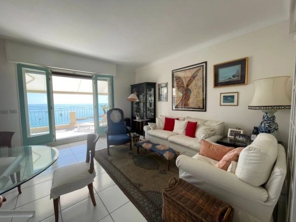 1 Bedroom Apartment in Menton 14
