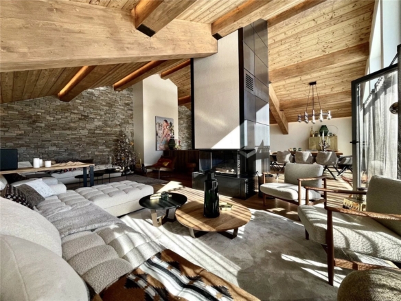 4 Bedroom Apartment in Courchevel 12