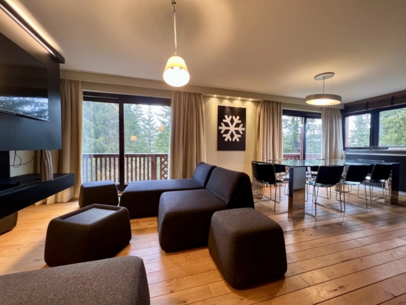 3 Bedroom Apartment in Courchevel 16