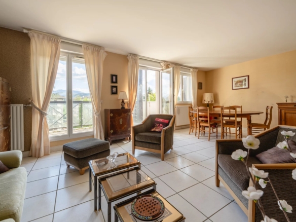 3 Bedroom Apartment in Annecy Le Vieux 14
