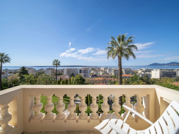 4 Bedroom Apartment in Cannes 28