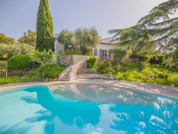 6 Bedroom Villa/House in Grimaud 4