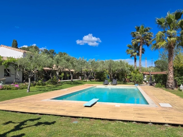 4 Bedroom Villa/House in Roquebrune Sur Argens 22