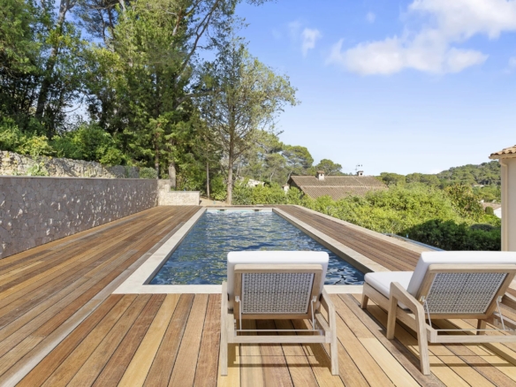 5 Bedroom Villa/House in Mougins 2