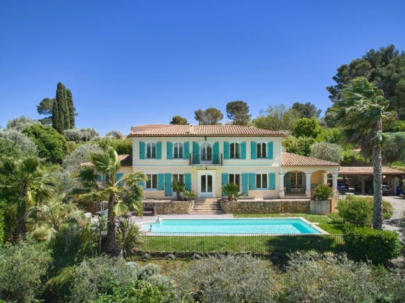 5 Bedroom Villa/House in Mougins 32