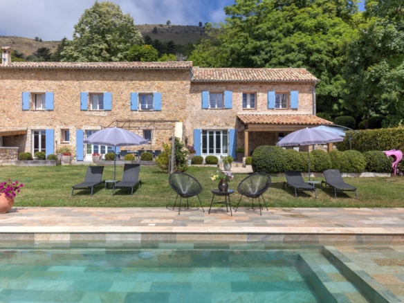 5 Bedroom Villa/House in Tourrettes Sur Loup 18