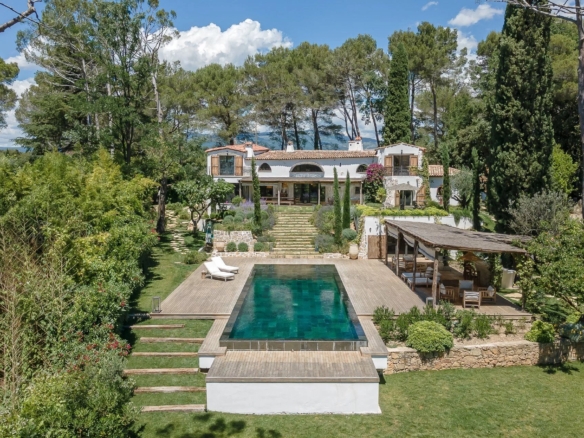 6 Bedroom Villa/House in Mougins 28