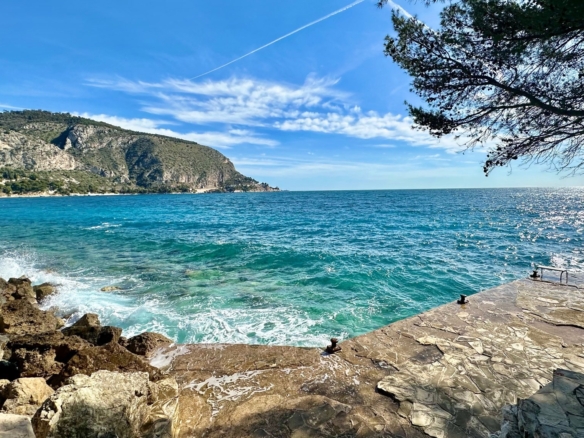 5 Bedroom Villa/House in Eze 6