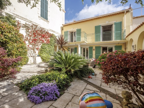 5 Bedroom Villa/House in Cannes 36